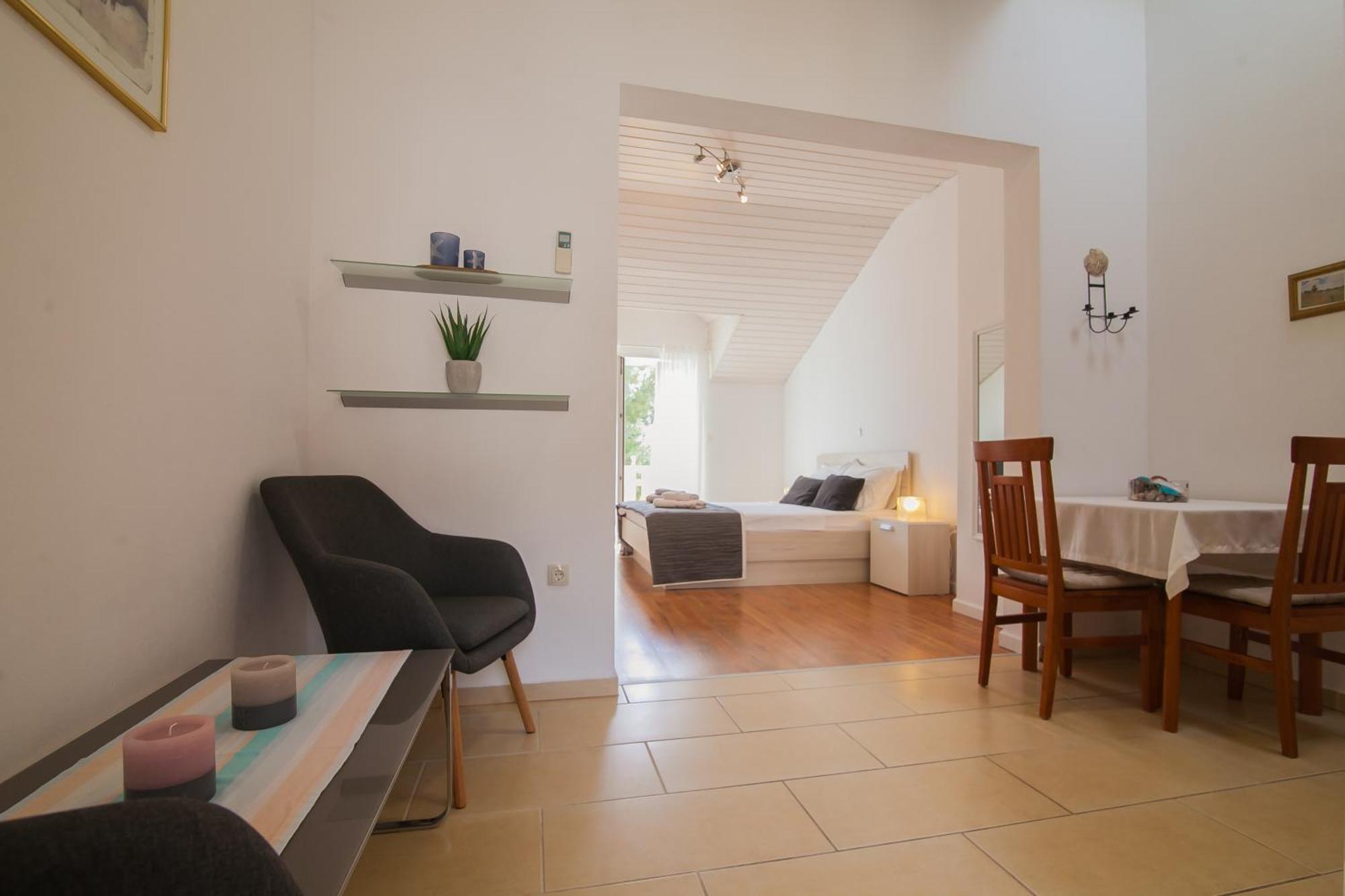 Helvetia Sunny Apartments Bol Eksteriør billede