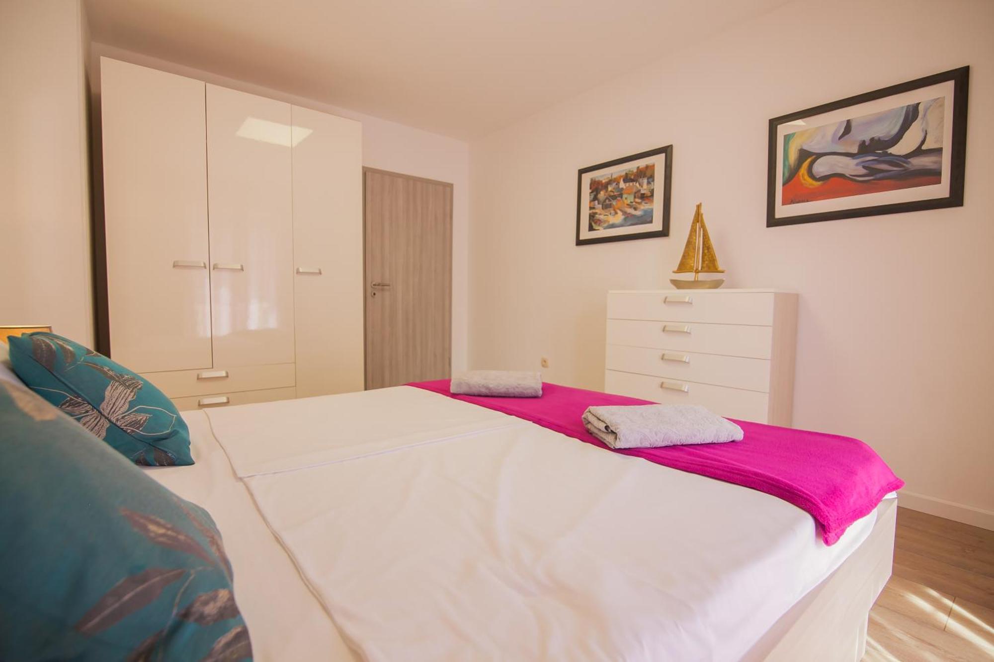 Helvetia Sunny Apartments Bol Eksteriør billede