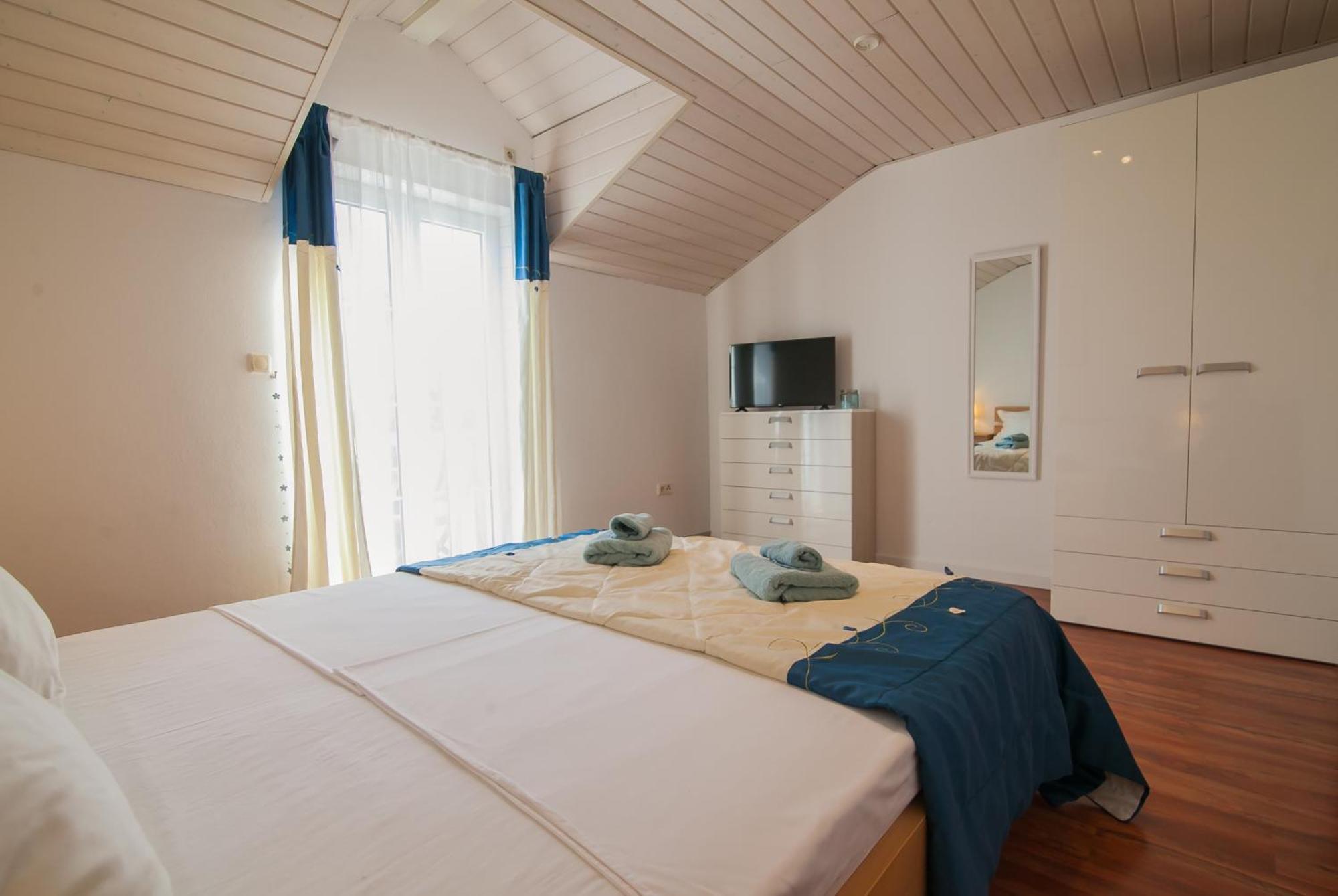 Helvetia Sunny Apartments Bol Eksteriør billede